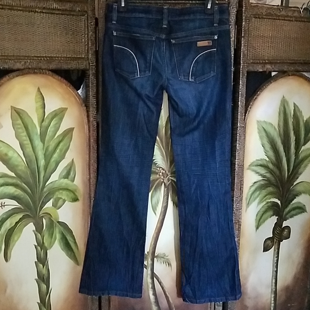 Joe Jeans 25/31 w/silver detail on pocket